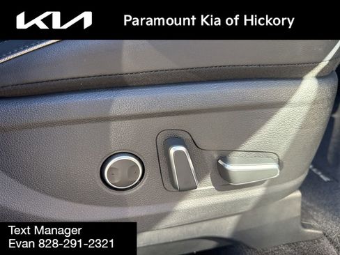 Used 2023 Hyundai Palisade Calligraphy image 36
