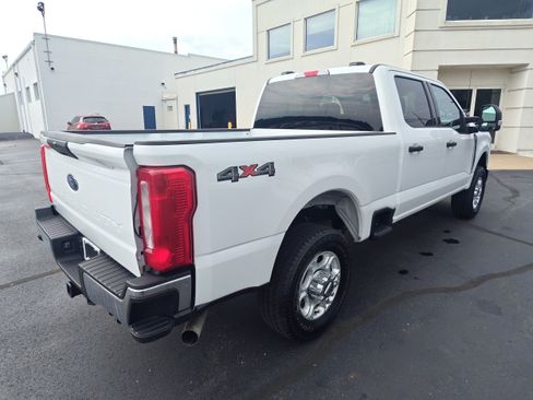 Used 2026 Ford F250 XLT AWD/4WD image 4