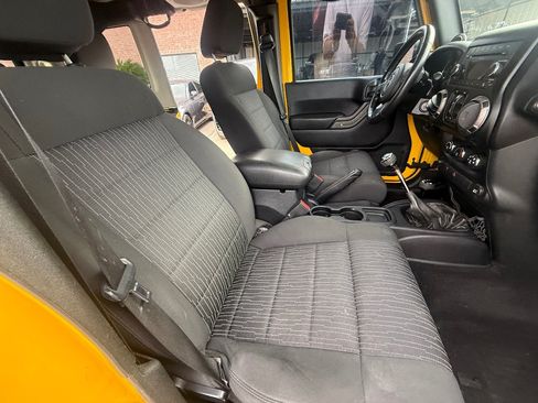 Used 2011 Jeep Wrangler Unlimited Sport AWD/4WD image 17