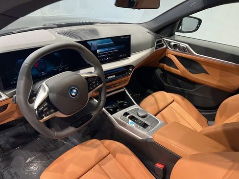 Used 2025 BMW i4 xDrive40i image 22
