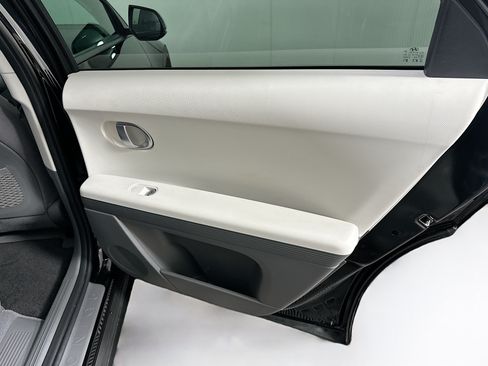 Used 2024 Hyundai Ioniq 5 SEL RWD image 30