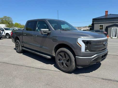 New 2023 Ford F150 Lightning Lariat image 4