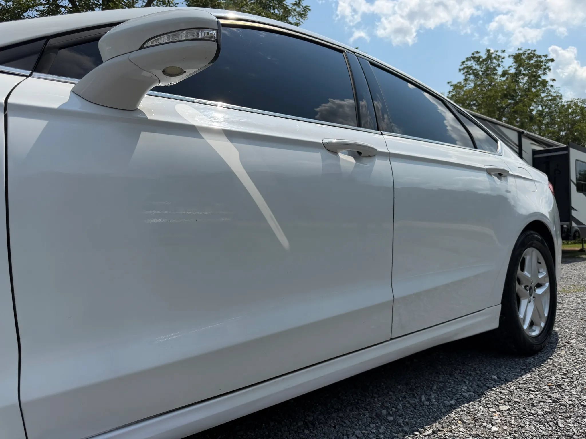 Used 2014 Ford Fusion SE FWD image 10
