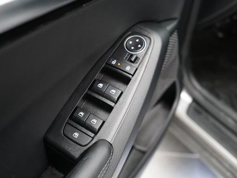 Used 2024 Kia Seltos EX AWD/4WD image 11