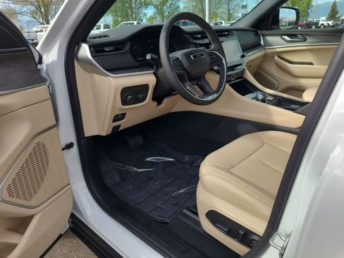 New 2026 Jeep Grand Cherokee Limited AWD/4WD image 10