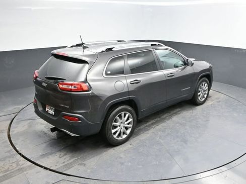 Used 2018 Jeep Cherokee Limited image 46