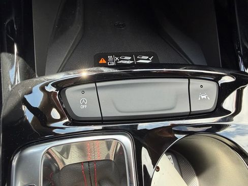New 2026 Chevrolet Trax RS w/ Sunroof Package FWD image 19