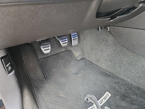 Used 2013 Ford Mustang Shelby GT500 RWD image 46