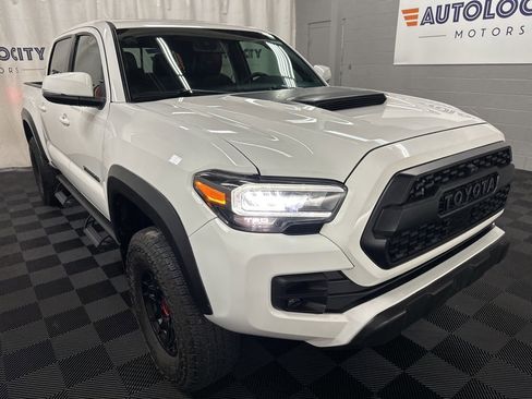 Used 2023 Toyota Tacoma TRD Pro image 2