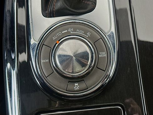 Used 2019 Nissan Armada Platinum w/ Captain's Chairs Package image 26