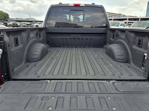 Used 2024 Ford F250 Platinum w/ FX4 Off-Road Package image 10