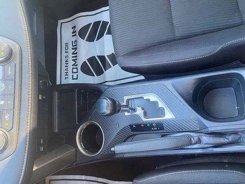 Used 2015 Toyota RAV4 XLE AWD/4WD image 28