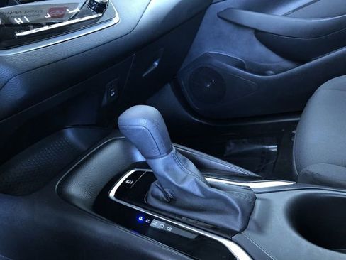 Certified 2025 Toyota Corolla LE image 29