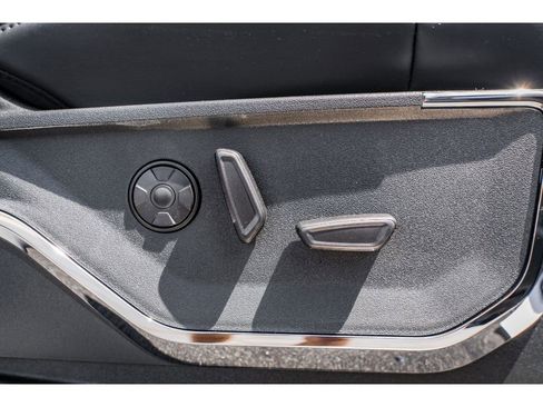 New 2025 Ford F250 Platinum image 21