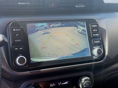 Used 2021 Nissan Kicks SV FWD image 13