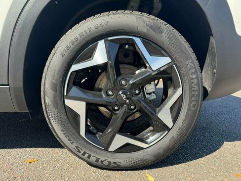 Used 2026 Kia Seltos S image 9