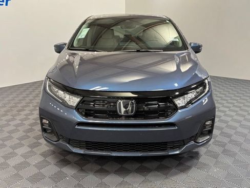 New 2026 Honda Odyssey Touring image 9