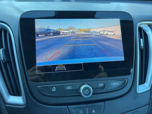 Used 2024 Chevrolet Malibu LT image 11