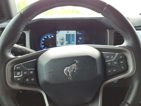 Used 2023 Ford Bronco Outer Banks AWD/4WD image 19