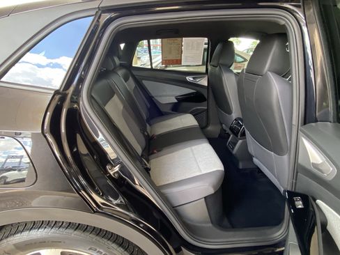 Certified 2023 Volkswagen ID.4 Pro RWD image 37