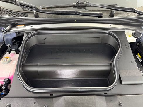 Used 2024 Hyundai Ioniq 6 Limited image 36