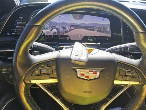 Used 2021 Cadillac Escalade ESV Sport w/ Driver Assist Tech Package AWD/4WD image 5