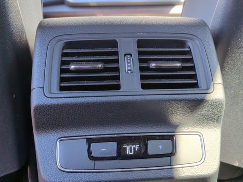 Certified 2024 Audi Q5 e Premium Plus w/ Premium Plus Package image 28