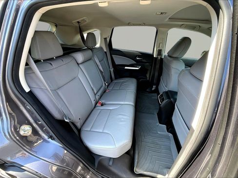 Used 2016 Honda CR-V Touring image 25