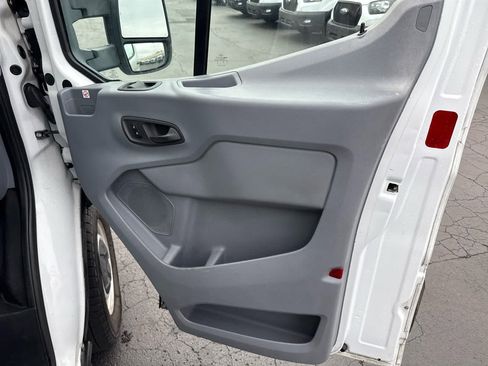 Used 2019 Ford Transit 250 138 image 22