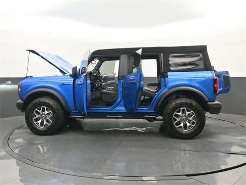 Used 2023 Ford Bronco Badlands image 33