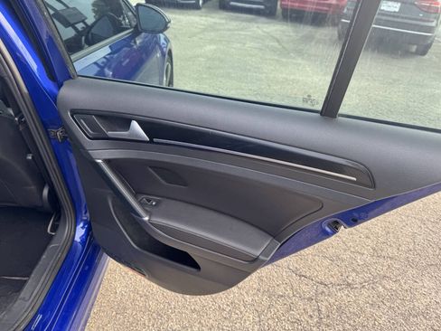 Used 2016 Volkswagen Golf R 4-Door AWD/4WD image 11