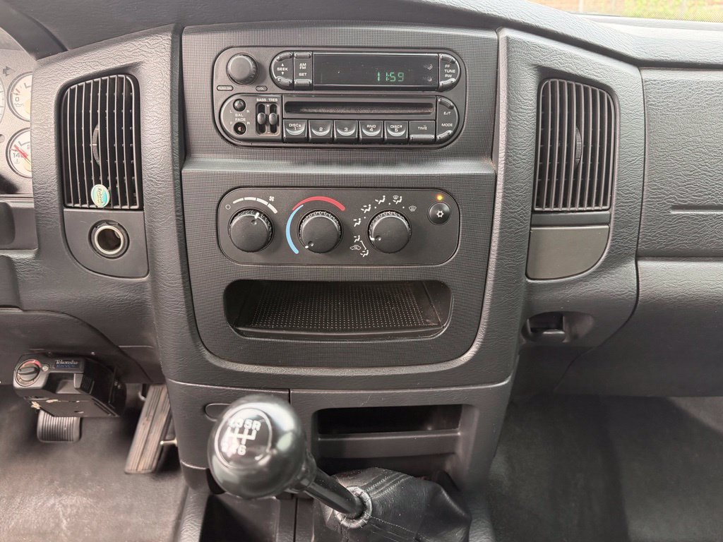 Used 2004 Dodge Ram 3500 Truck ST w/ Trailer Tow Group AWD/4WD image 25