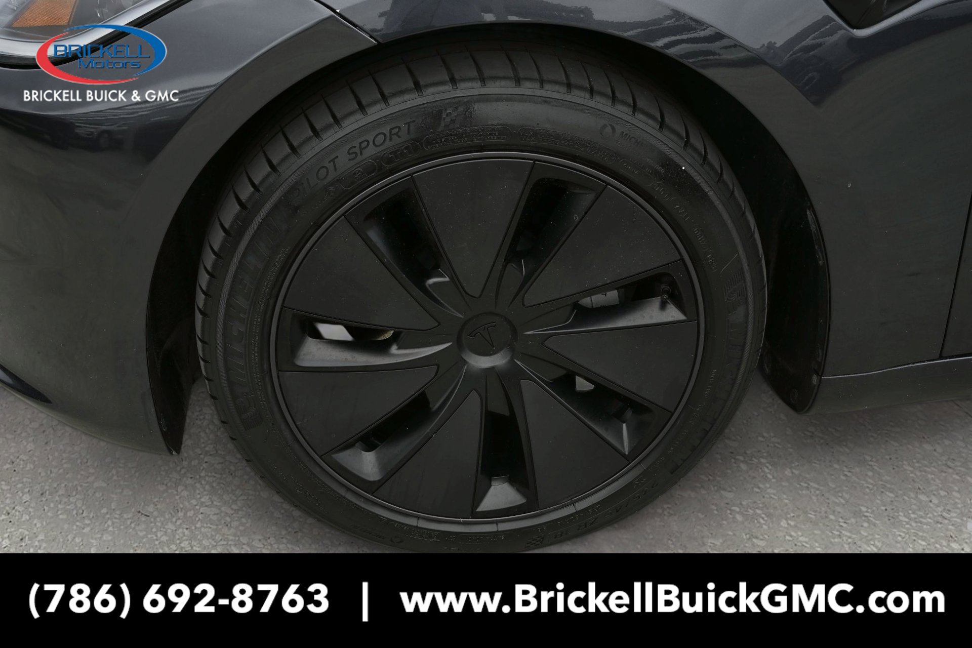 Used 2024 Tesla Model 3 Standard Range RWD image 31