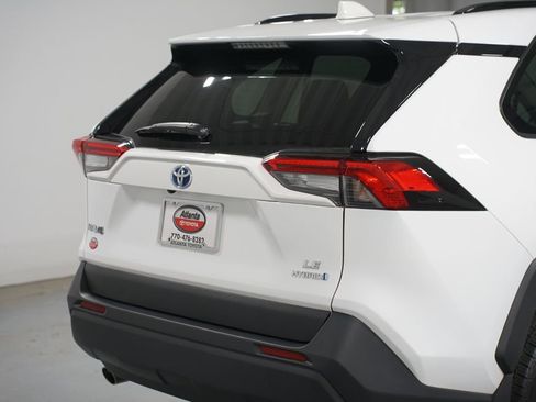 Certified 2024 Toyota RAV4 LE AWD/4WD image 9