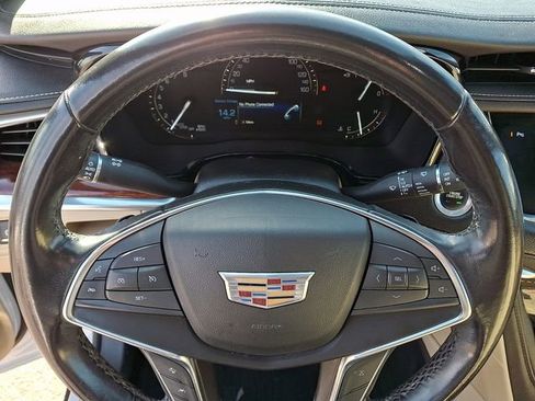 Used 2019 Cadillac XT5 Luxury image 18