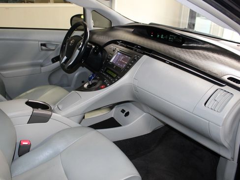 Used 2012 Toyota Prius Four FWD image 25