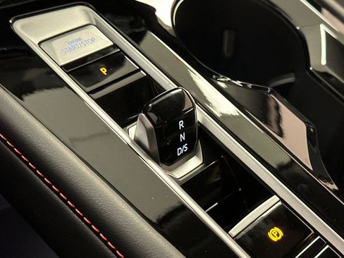 New 2025 Volkswagen Atlas Peak Edition SE image 20