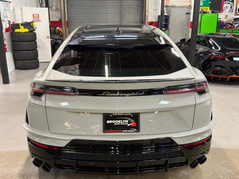 Used 2024 Lamborghini Urus S AWD/4WD image 8