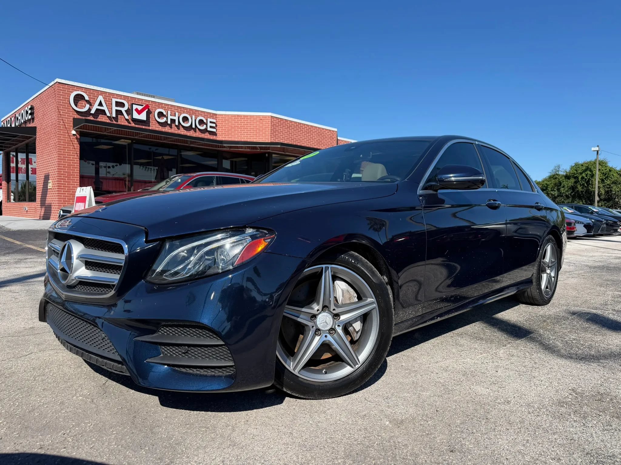 Used 2017 Mercedes-Benz E 300 image 1