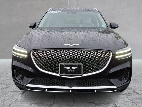 Used 2022 Genesis GV70 2.5T w/ Advanced Package AWD/4WD image 2