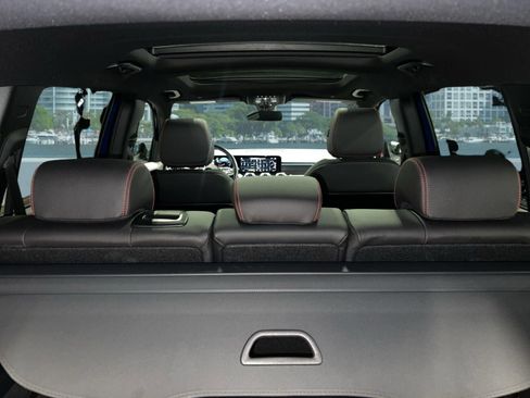 Used 2023 Mercedes-Benz GLB 250 image 23