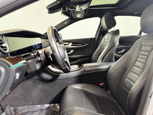 Used 2022 Mercedes-Benz E 350 4MATIC Sedan image 17