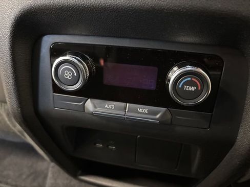 Used 2025 Buick Enclave Sport Touring image 17