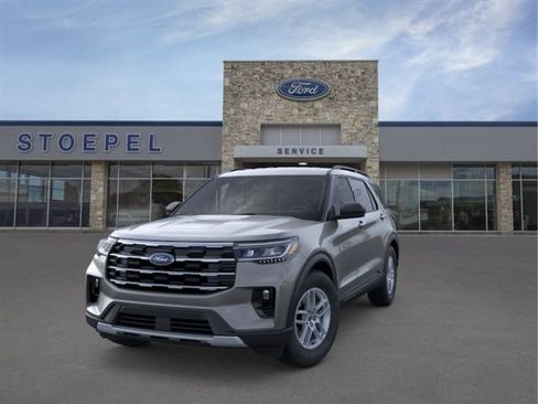 New 2026 Ford Explorer Active w/ Active Comfort Package RWD image 2