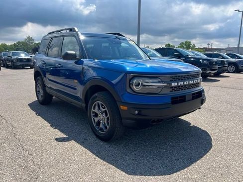 Certified 2024 Ford Bronco Sport Badlands w/ Premium Package AWD/4WD image 2
