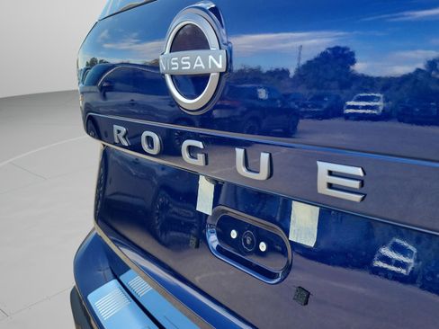 New 2026 Nissan Rogue SV image 7