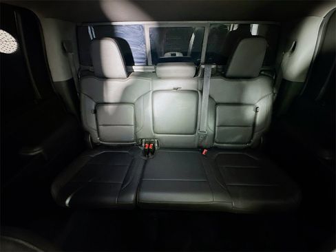 Used 2020 Chevrolet Silverado 2500 LTZ w/ LTZ Premium Package image 13