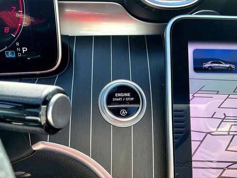 Used 2023 Mercedes-Benz C 300 Sedan image 28