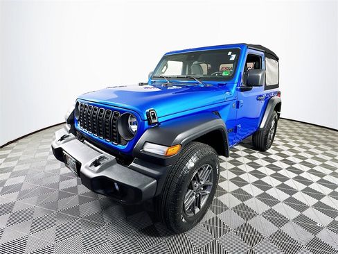 Used 2024 Jeep Wrangler Sport S image 3