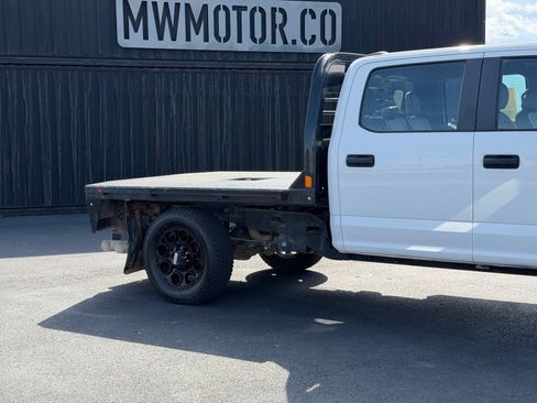 Used 2022 Ford F250 XL w/ Power Equipment Group AWD/4WD image 4